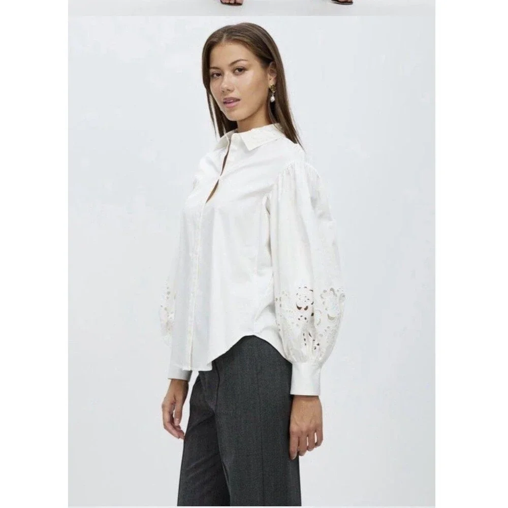 Kate Spade New York Poplin Cutwork Shirt White Button Down Eyelet Sleeve Size 8